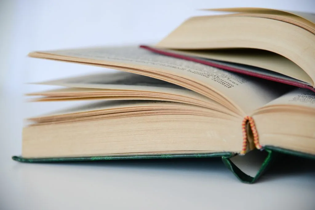 Referenciar capitulos o partes de libros utilizando Normas ICONTEC - NTC 5613 7